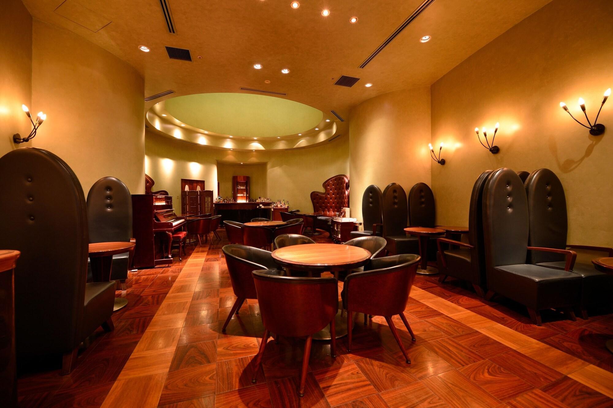 Royton Sapporo Hotel מראה חיצוני תמונה The interior of a typical restaurant