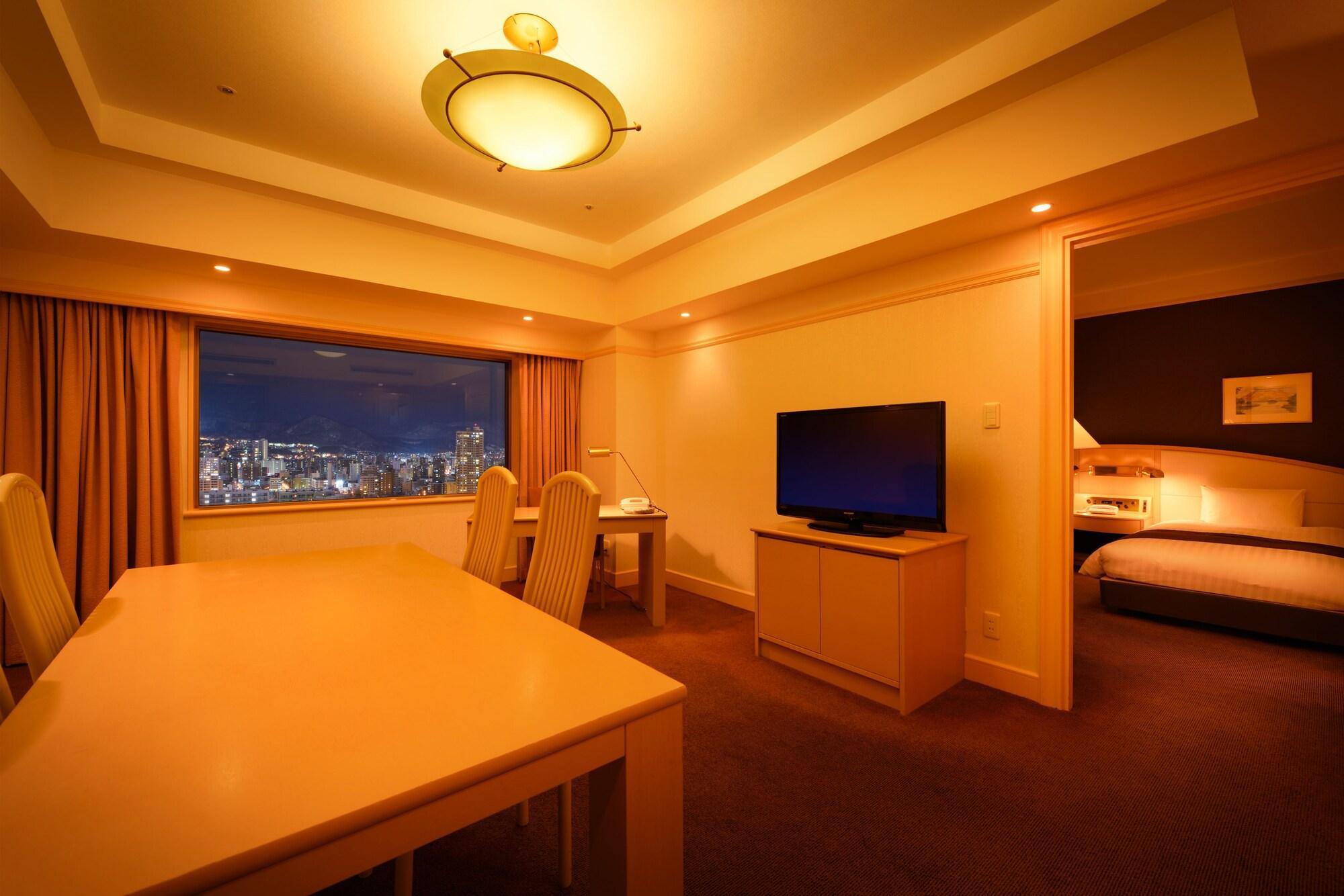Royton Sapporo Hotel מראה חיצוני תמונה A suite at the hotel